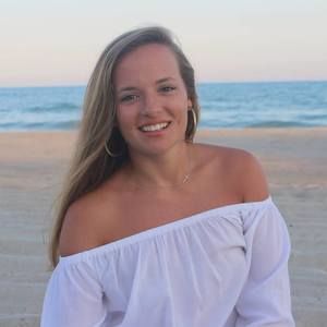 Meet your Posher, Caroline